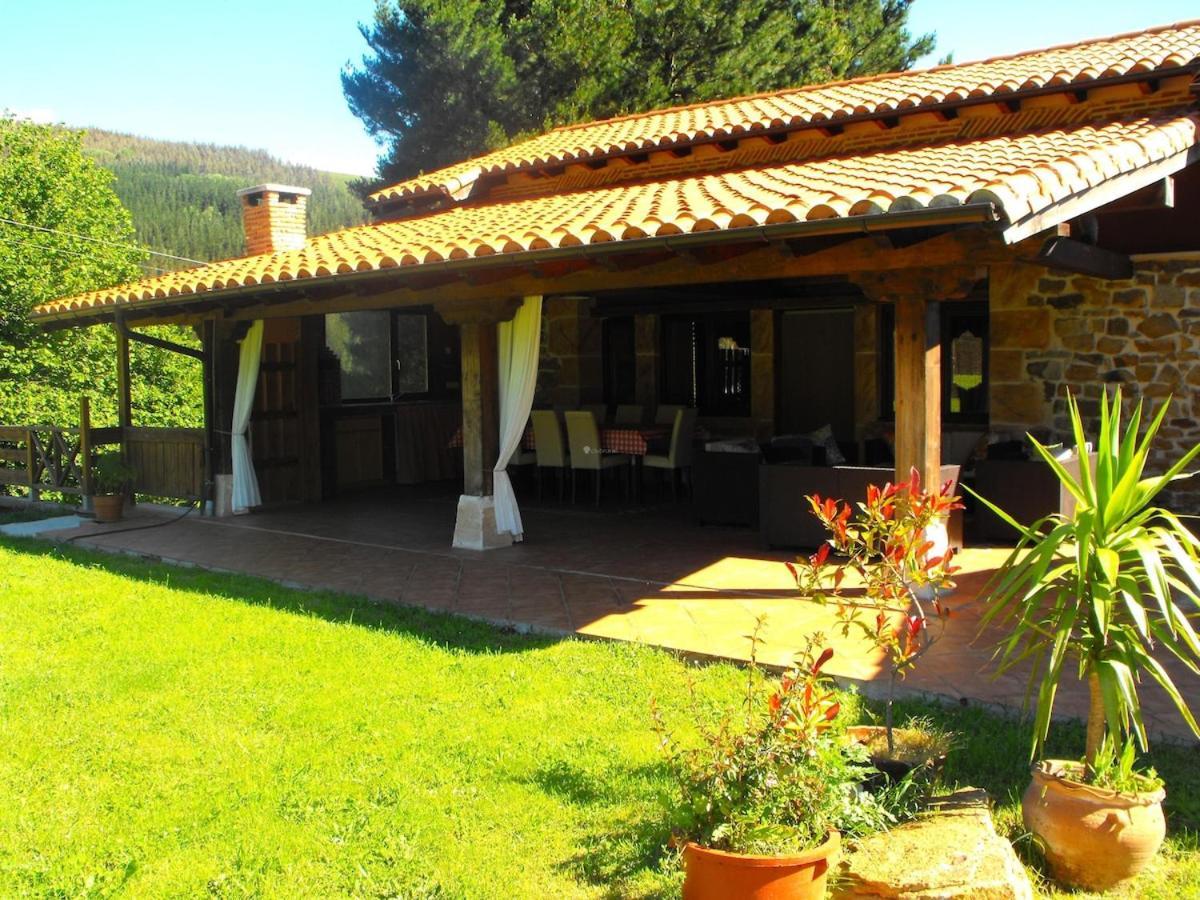 Casa De Pueblo Las Golondrinas De Luena San Miguel de Luena Exterior photo